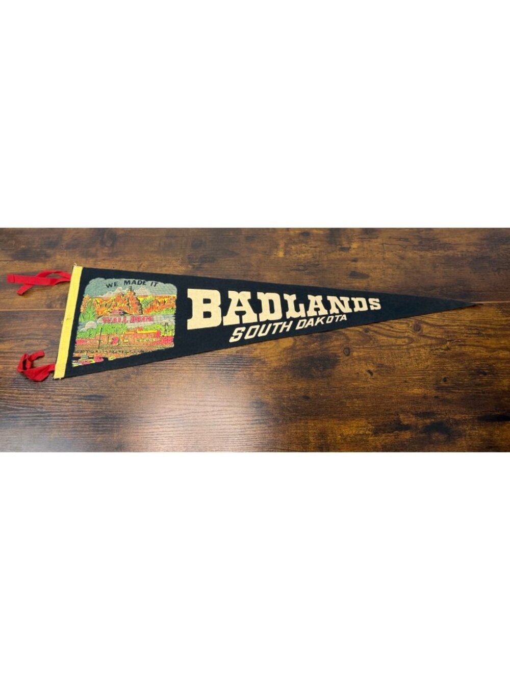 Vintage Badlands South Dakota Wall Drug Felt Pennant With Red Ties
